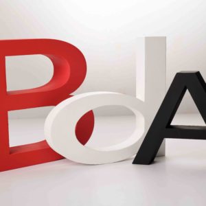 lettres et logos recyclés